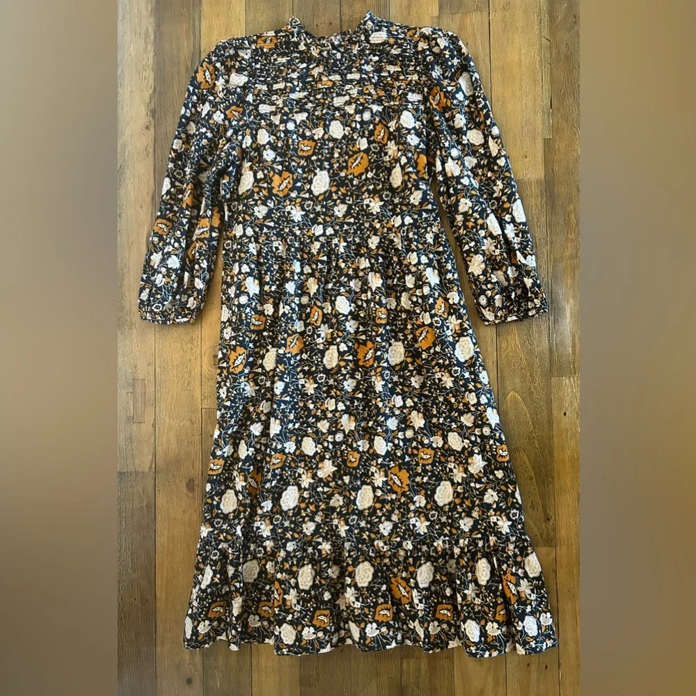 Universal Thread preloved excellent